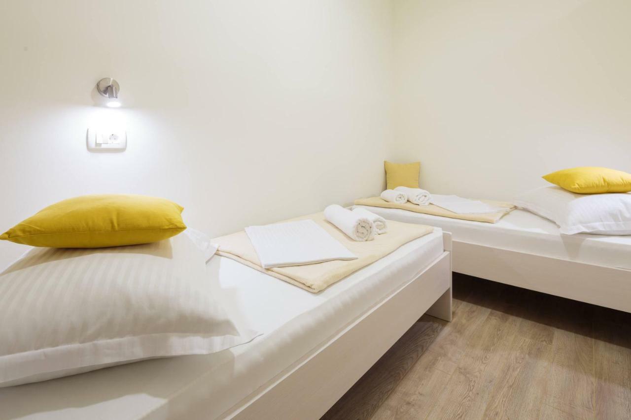 Apartments In ซาโอสโตรก ภายนอก รูปภาพ