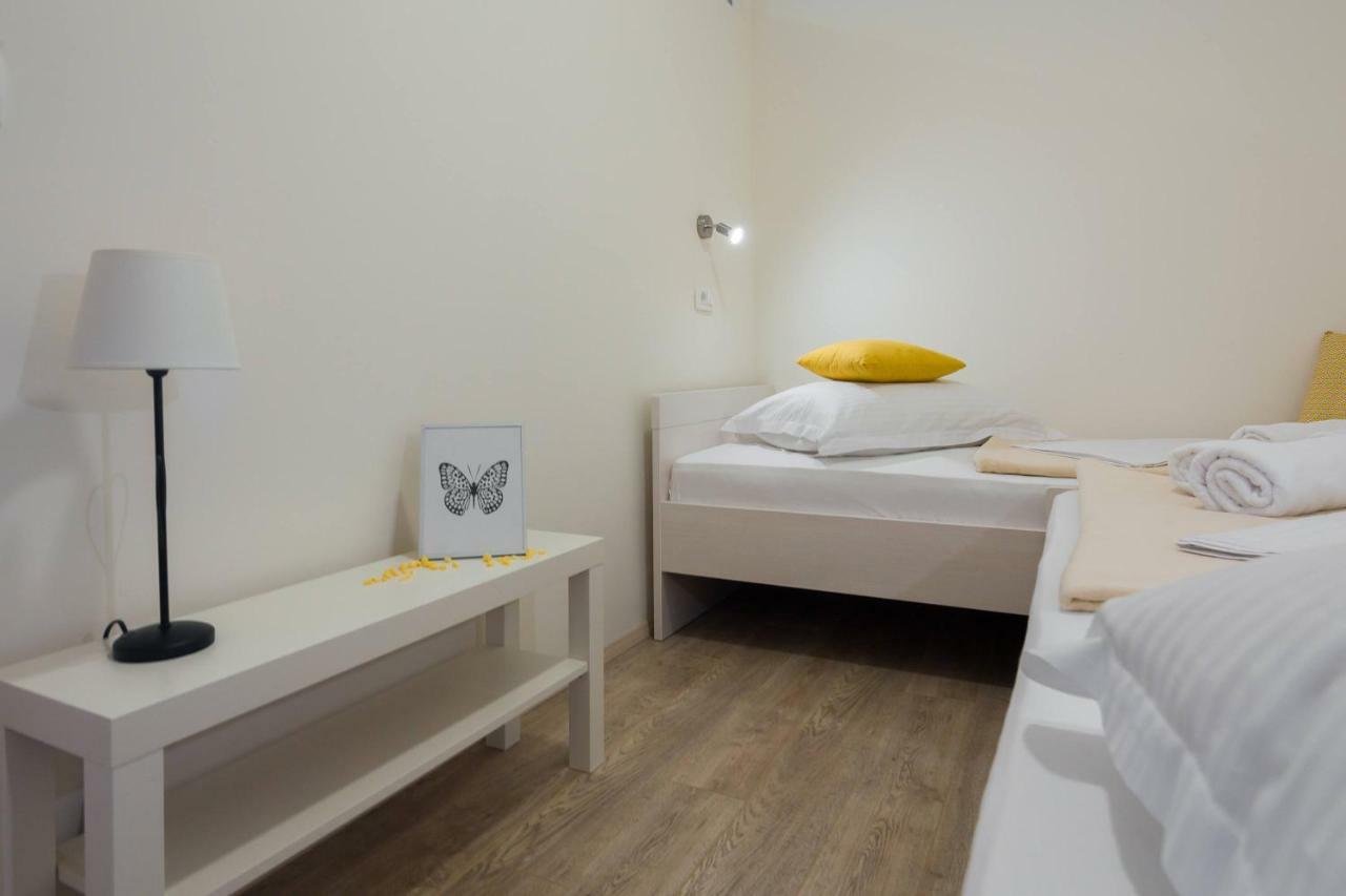 Apartments In ซาโอสโตรก ภายนอก รูปภาพ