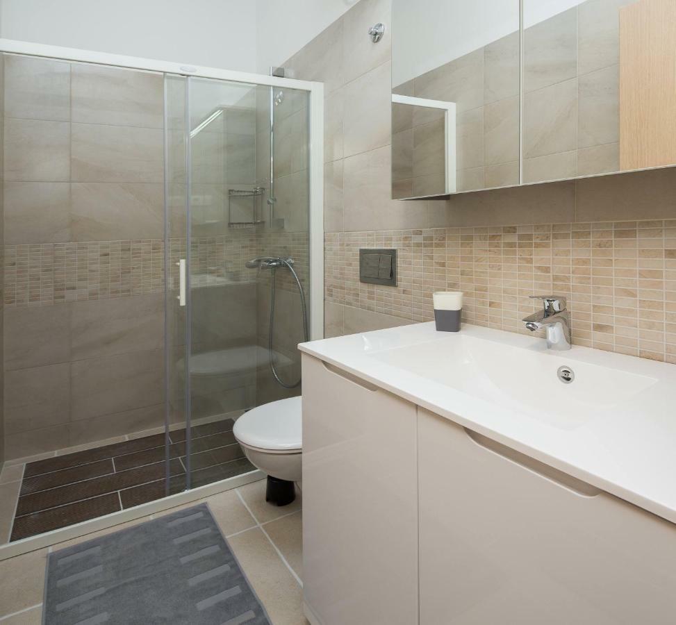 Apartments In ซาโอสโตรก ภายนอก รูปภาพ