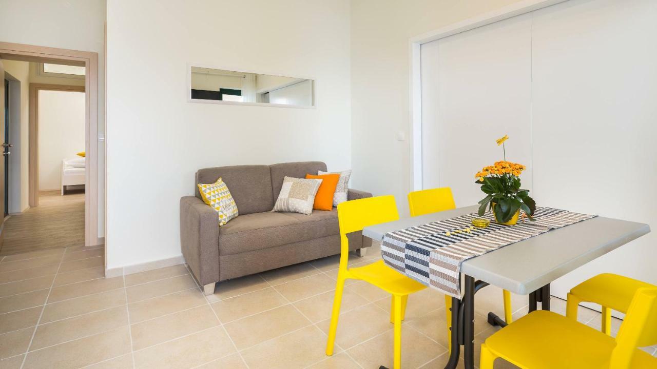 Apartments In ซาโอสโตรก ภายนอก รูปภาพ