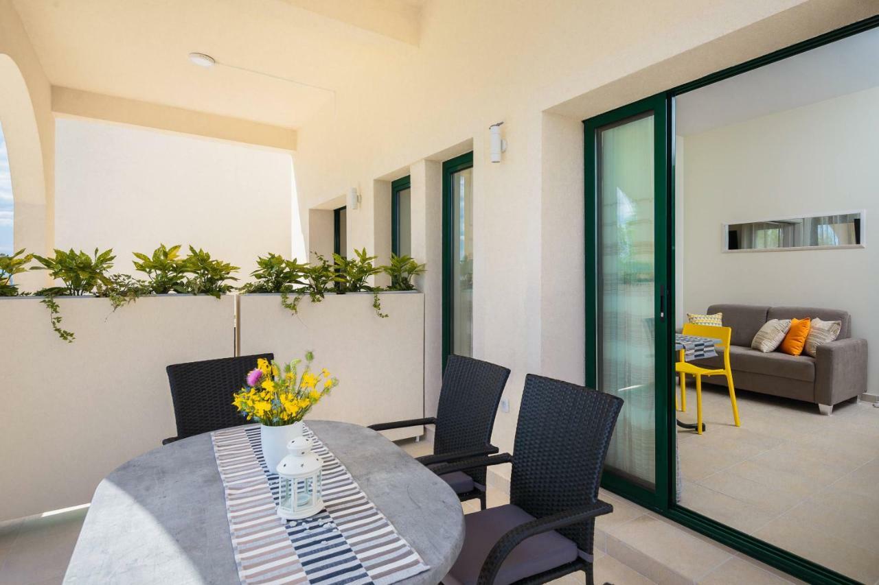 Apartments In ซาโอสโตรก ภายนอก รูปภาพ